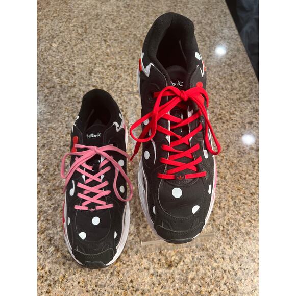 Adidas, Astir Hello Kitty Polka Dot Women's Size 10 - Picture 1 of 10